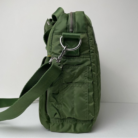 Dr. Martens Olive Green Nylon Messenger Bomber Jacket Utility Flight Bag - Picture 7 of 16